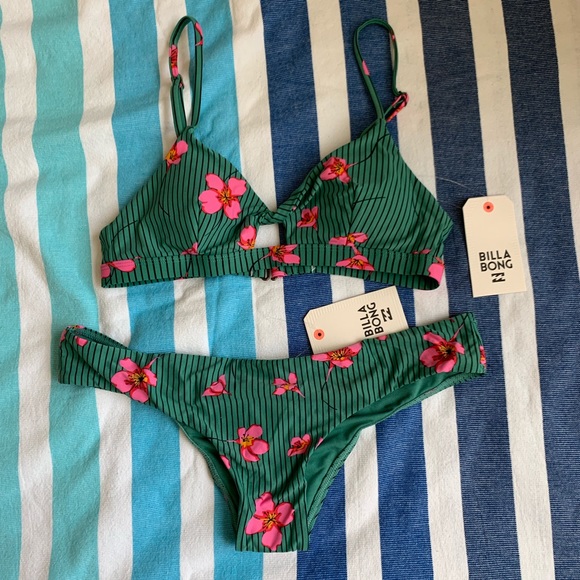 Billabong Other - Billabong Seain Green Twist Tie Front Bikini S/M